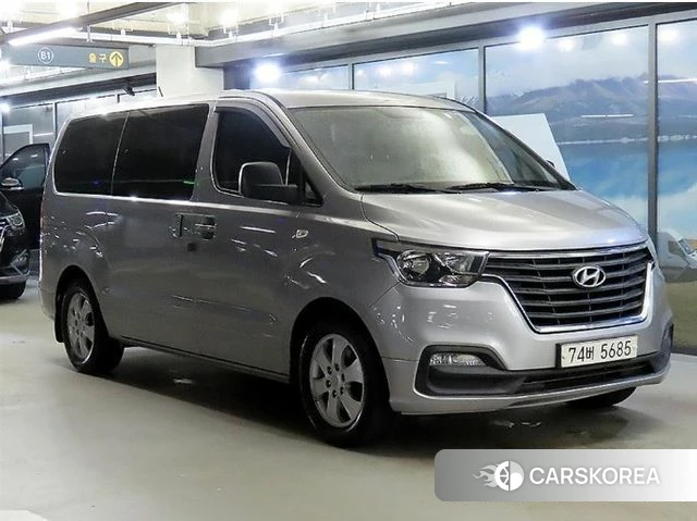 Hyundai The New Grand Starex 2018 Серебристо-серый из Кореи