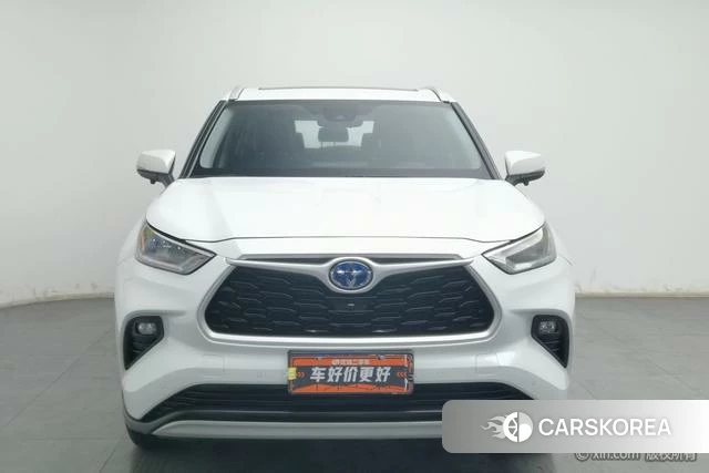 Toyota Highlander 2024 Белый из Китая