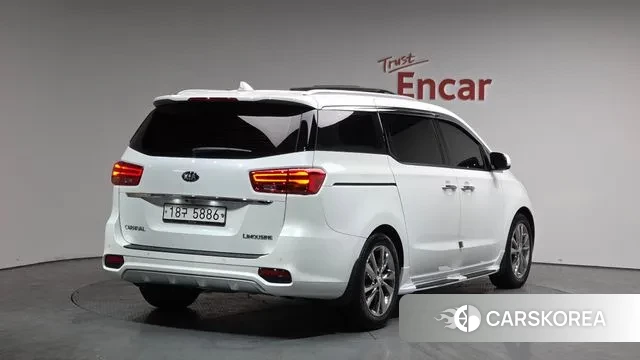 Kia The New Carnival 2018 Белый из Кореи