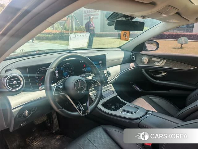 Mercedes-Benz E-class 2023 Черный из Китая