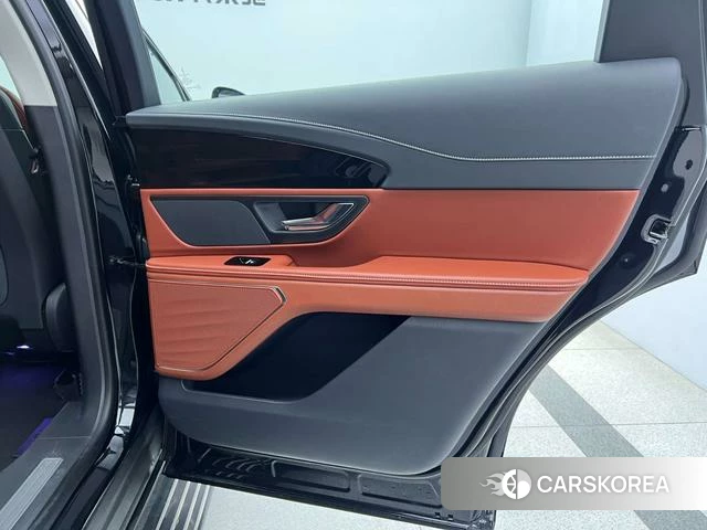 Lincoln Navigator 2025 Черный из Китая