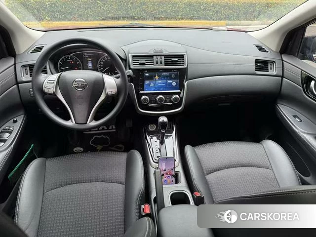 Nissan TIIDA 2019 Красный из Китая