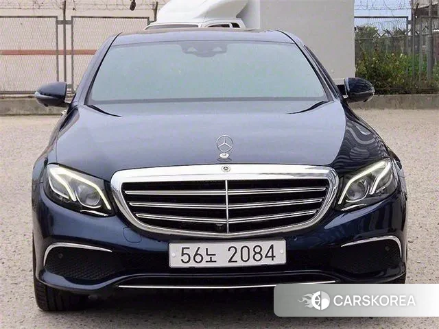 Mercedes-Benz E-Class W213 2018 Синий из Кореи
