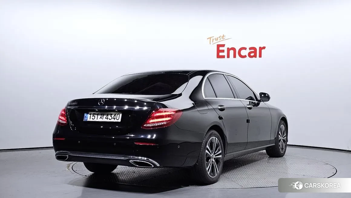 Mercedes-Benz E-Class W213 2020 Черный из Кореи