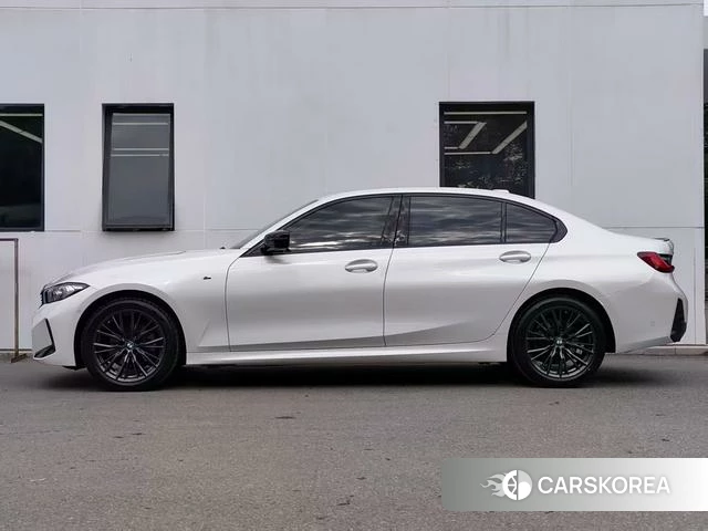 BMW 3 series 2023 Белый из Китая