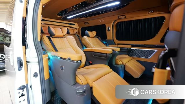 Toyota Granvia (overseas) 2024 Белый из Китая