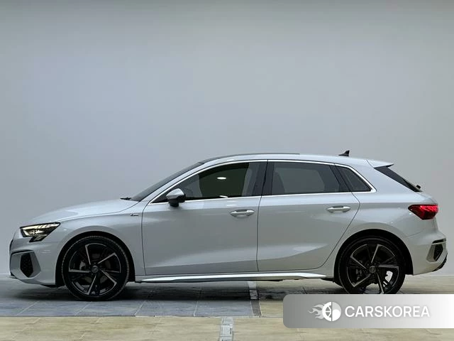 Audi A3 2021 Белый из Китая