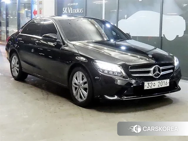 Mercedes-Benz C-Class W205 2018 Черный из Кореи