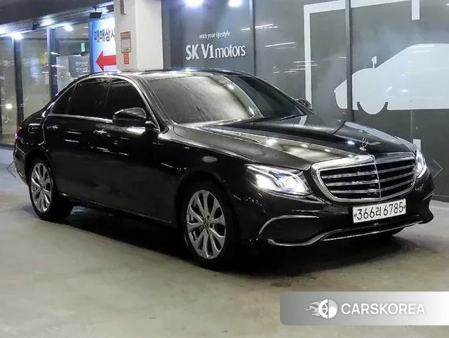 Mercedes-Benz E-Class W213 2019 Черный из Кореи