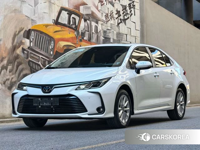 Toyota Corolla 2022 Белый из Китая