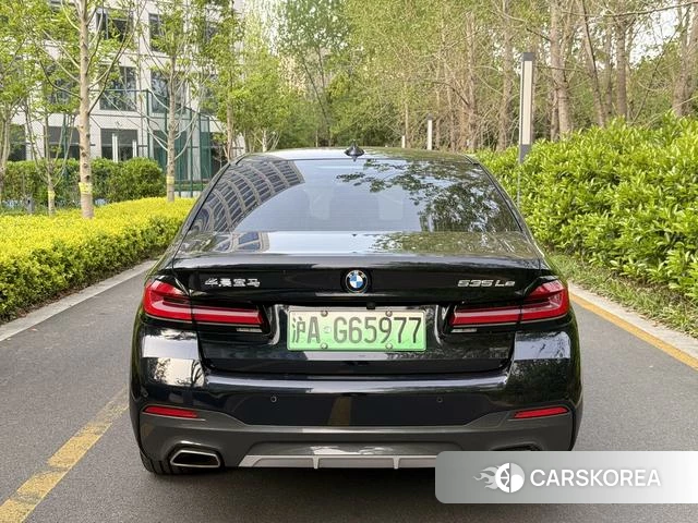 BMW 5 series PHEV 2021 Черный из Китая