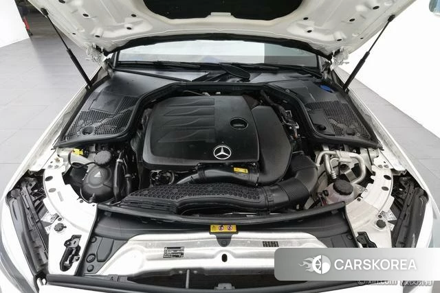 Mercedes-Benz Class C 2021 Белый из Китая