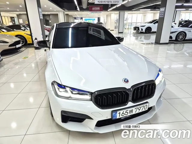 BMW M5 (F90) 2022 Белый из Кореи