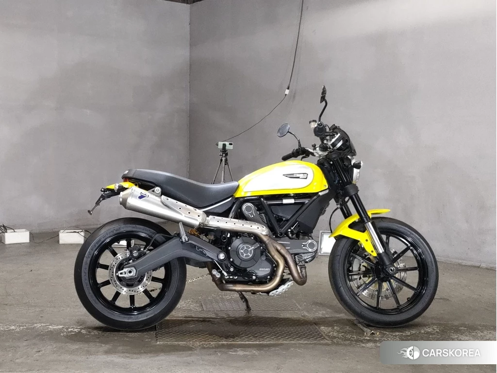 Проданный Ducati SCRAMBLER ICON 2015 из Японии, фото 2