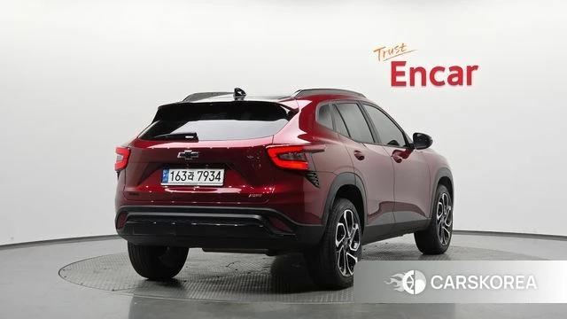 Chevrolet (GM Daewoo) Trax Crossover 2023 Красный из Кореи