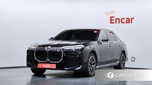 BMW 7 Series (G70) 2023 Черный из Кореи