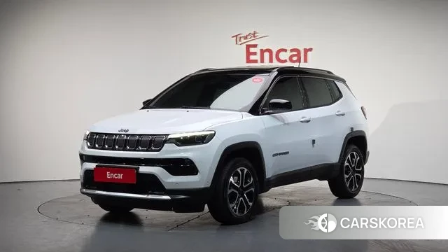 Jeep Compass 2nd Generation 2022 Белый из Кореи