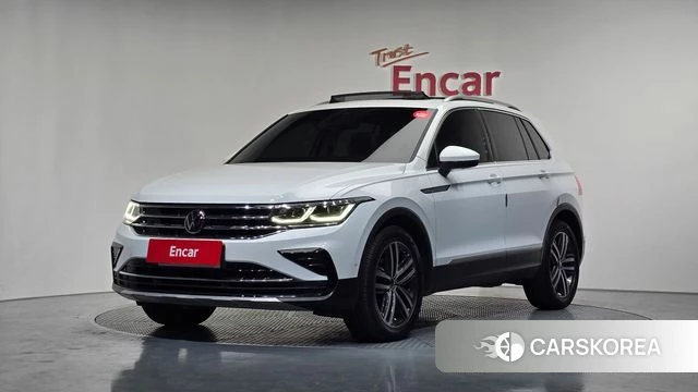 Volkswagen Tiguan second Generation 2022 Белый из Кореи