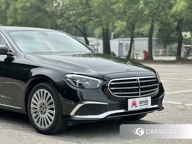 Mercedes-Benz E-class 2022 Черный из Китая