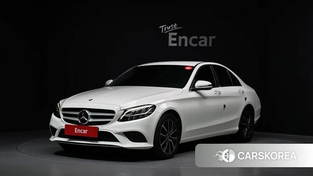 Mercedes-Benz C-Class W205 2019 Белый из Кореи
