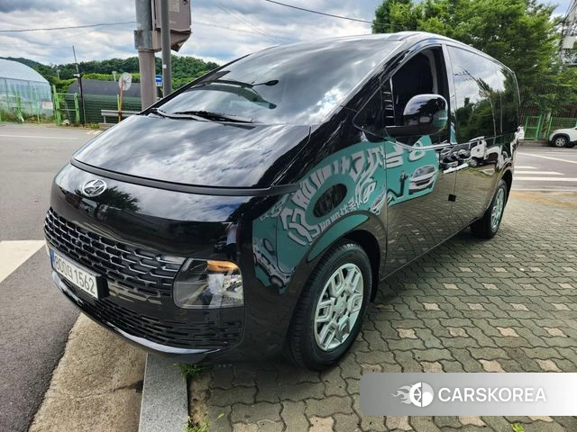 Hyundai Staria 2023 Черный из Кореи