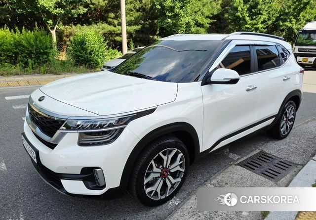 Kia Seltos 2019 Белый из Кореи