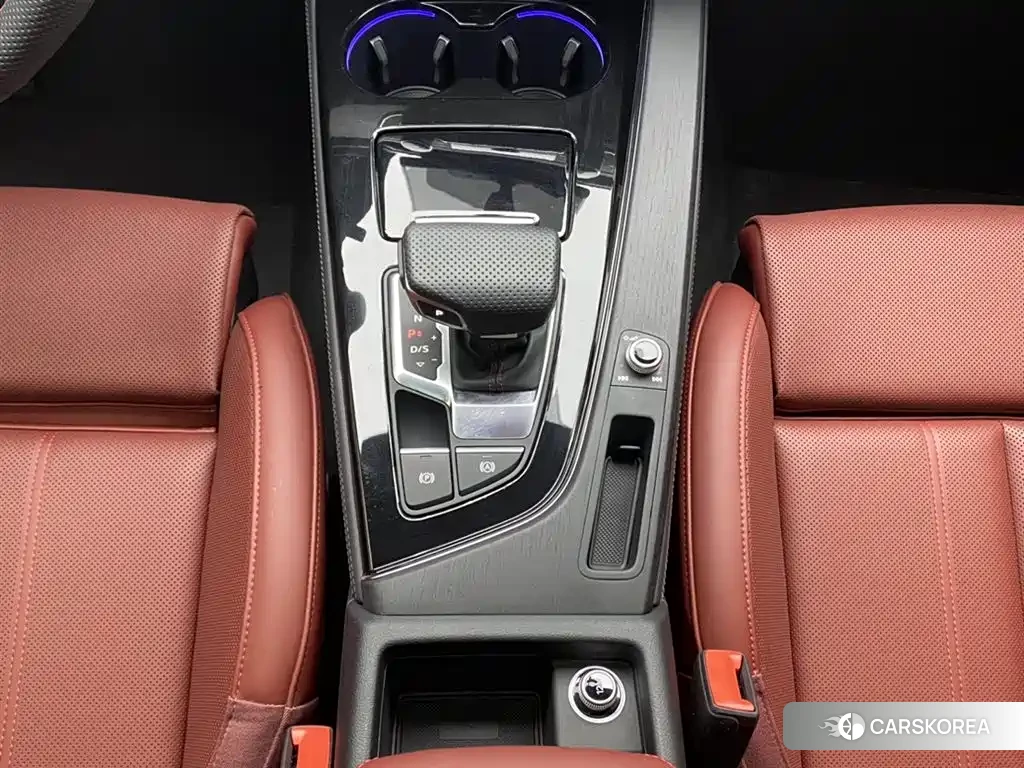 Audi A4L 2025 Белый из Китая