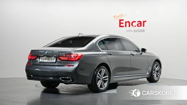 BMW 7 Series (G11) 2018 Серый из Кореи