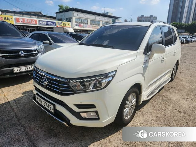 Ssangyong Korando Turismo 2018 Белый из Кореи
