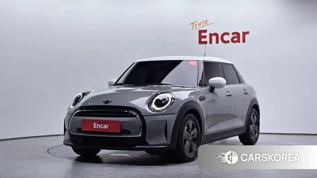 Mini Cooper 2022 Серебристо-серый из Кореи
