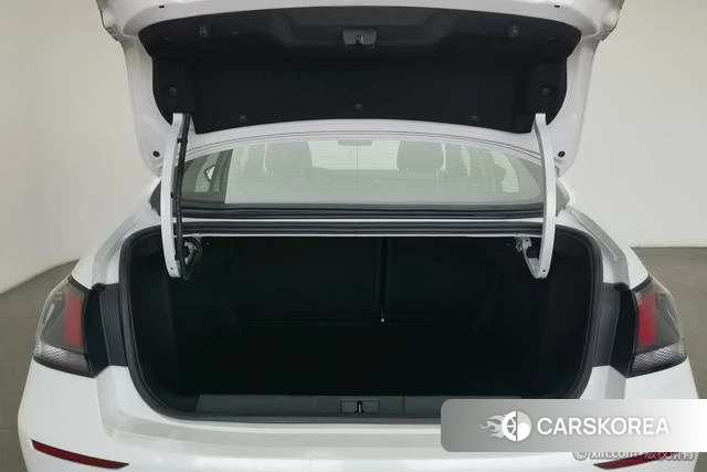 Peugeot 408 2021 Белый из Китая