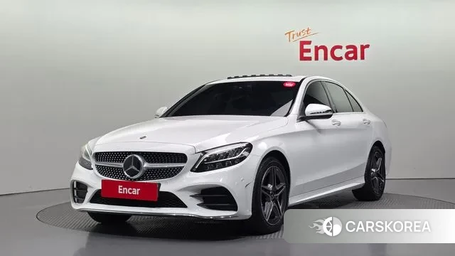 Mercedes-Benz C-Class W205 2021 Белый из Кореи