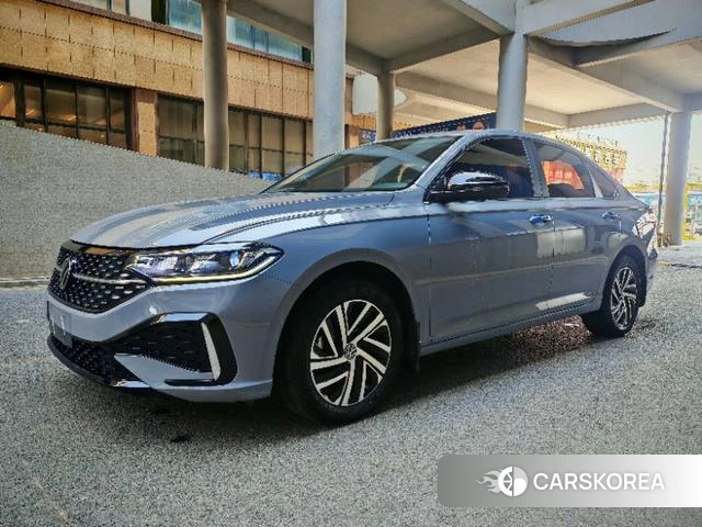 Volkswagen Lavida 2023 Темно-серый из Китая