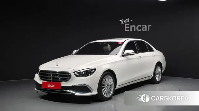 Mercedes-Benz E-Class W213 2022 Белый из Кореи