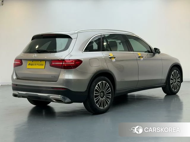 Mercedes-Benz GLC 2019 Темно-серый из Китая