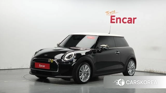 Mini Cooper 2022 Черный из Кореи