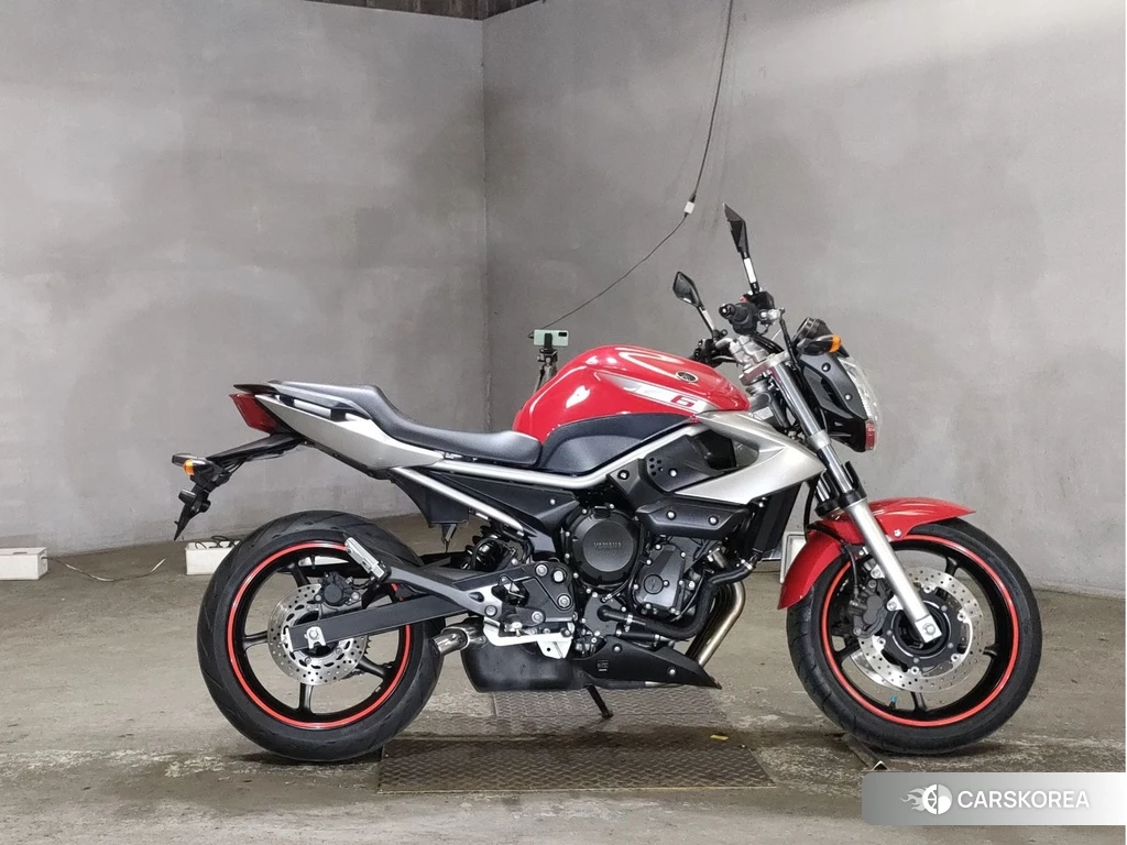 Проданный Yamaha XJ6N 2013 из Японии