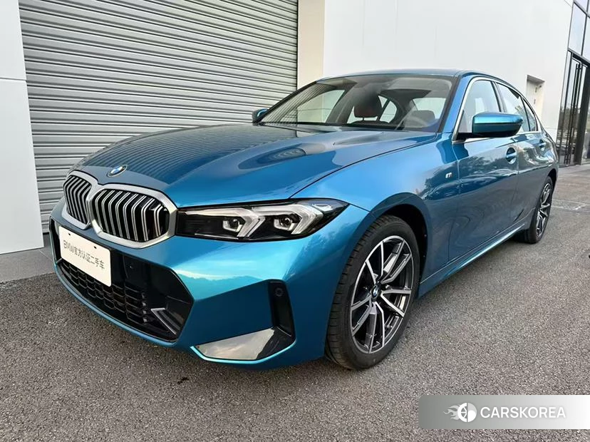 BMW 3 series 2022 Синий из Китая