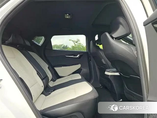 Kia EV6 2025 Белый из Китая