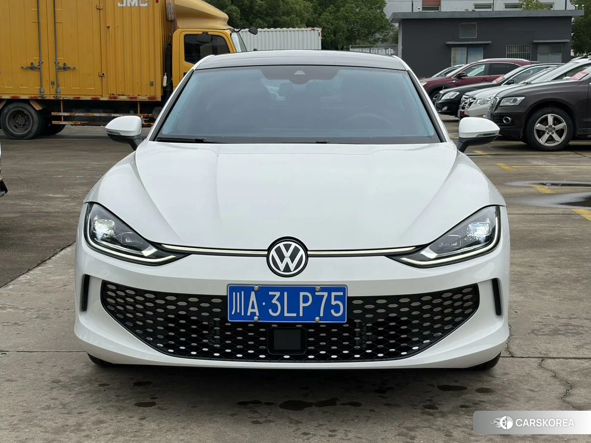 Volkswagen Lingdu 2023 Белый из Китая