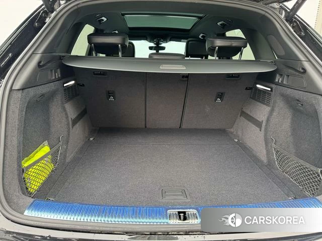 Audi Q5L 2025 Черный из Китая