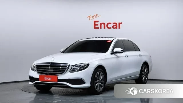 Mercedes-Benz E-Class W213 2020 Белый из Кореи