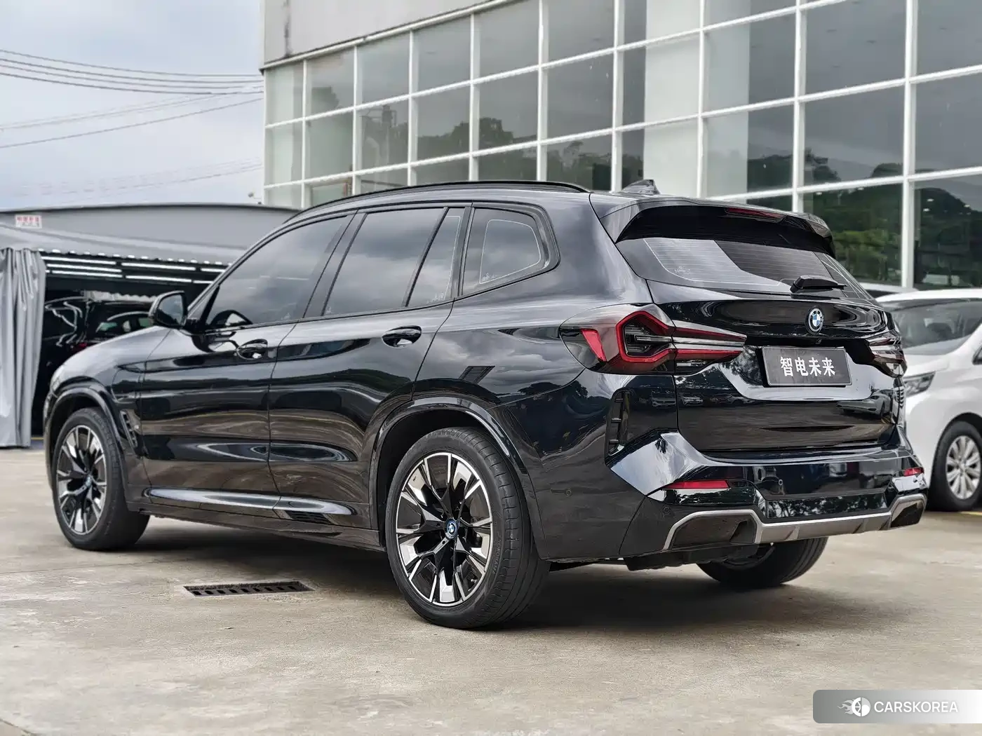 BMW iX3 2024 Черный из Китая
