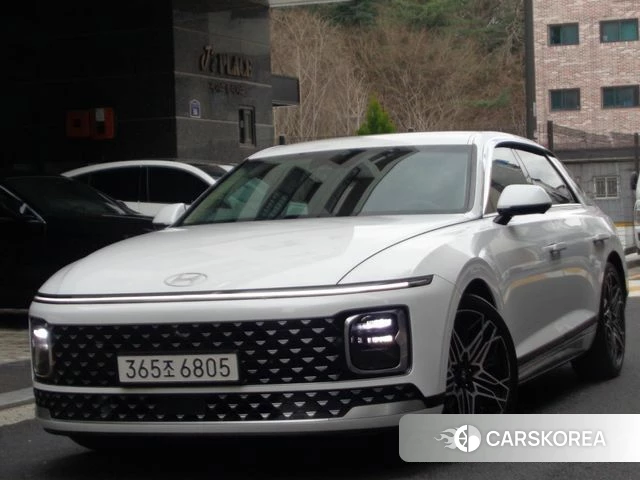 Hyundai Grandeur (GN7) 2023 Белый из Кореи