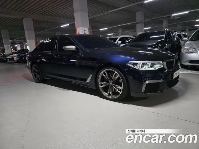 BMW 5 Series (G30) 2018 Черный из Кореи