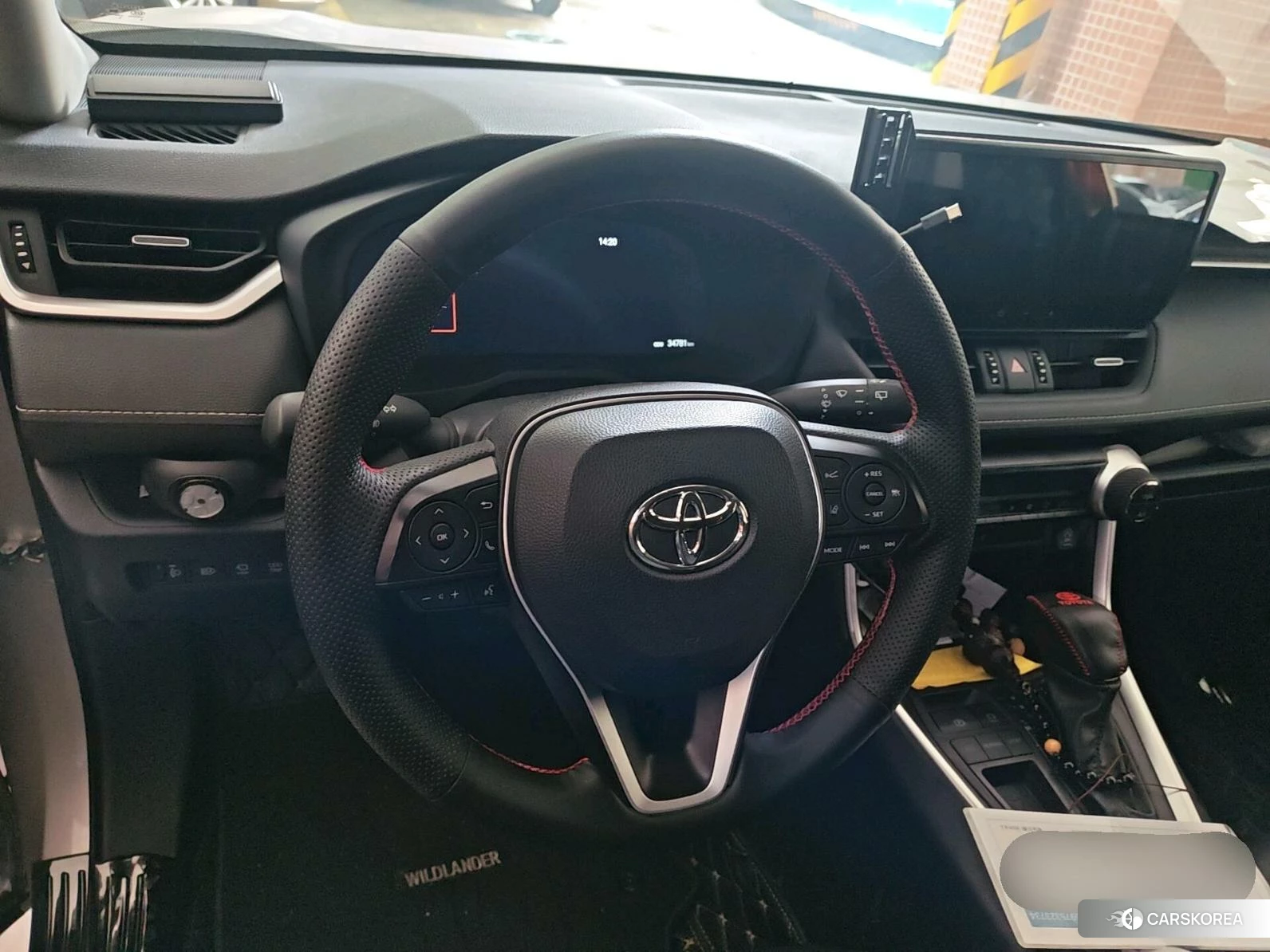 Toyota Wildlander 2023 Темно-серый из Китая