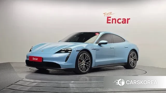 Porsche Taycan 2020 Небесно-голубой из Кореи