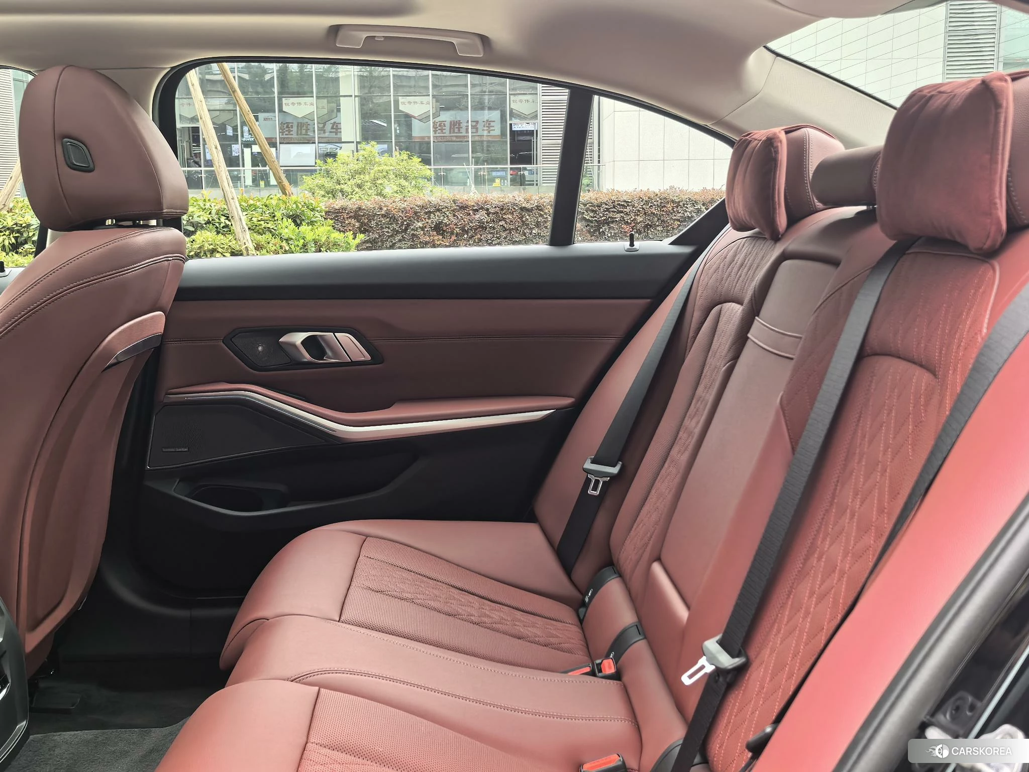 BMW i3 2024 Черный из Китая