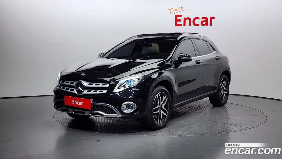 Mercedes-Benz GLA-Class X156 2019 Черный из Кореи