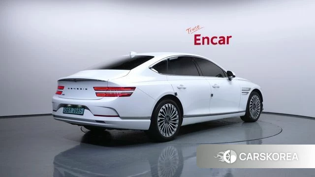 Genesis Electrified G80 (RG3) 2021 Белый из Кореи